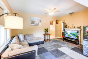 19 Mi to Disney World Bright Haines City Getaway!